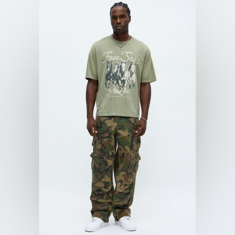 Free Soul Oversized Short Sleeve Tee - Picture 2 of 4